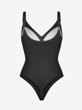 String de costume sculptant le corps