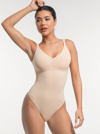 String de costume sculptant le corps