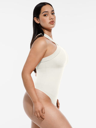 Body string dos nu croisé
